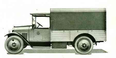 Camionnette LATIL type PB, carrosserie de série.
