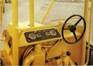 Latil articulé T4T : poste de conduite.
